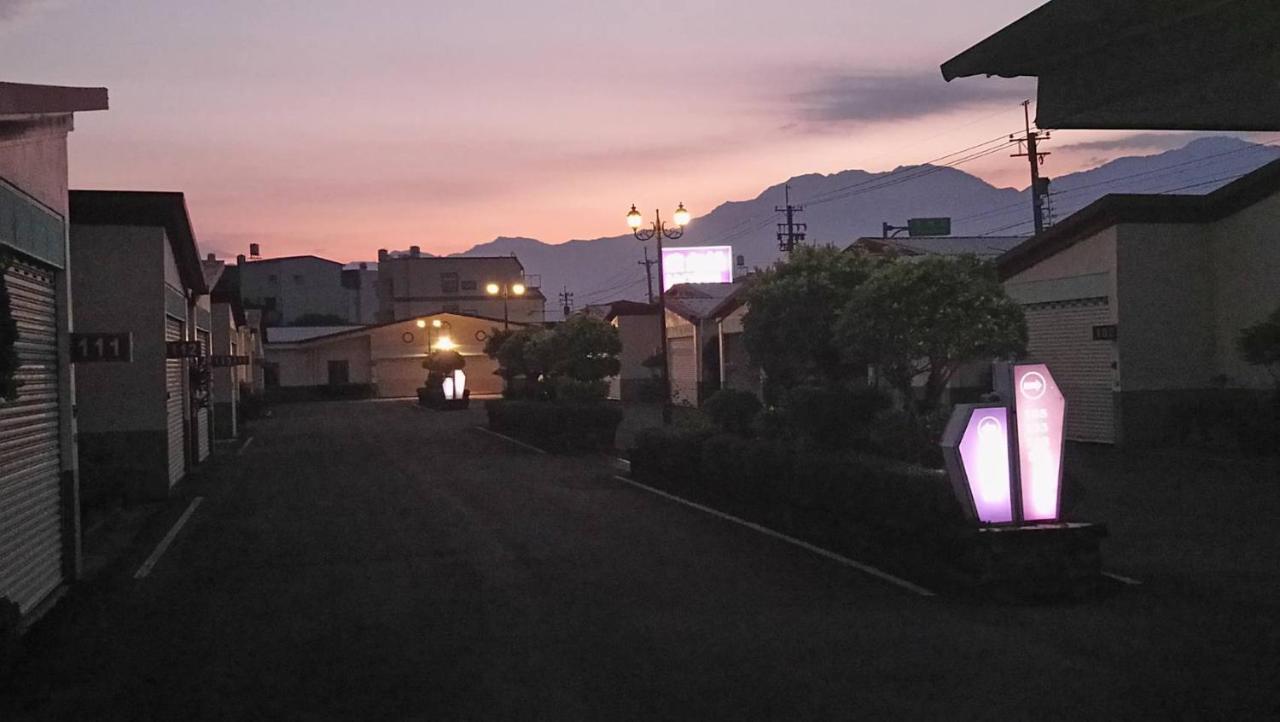 Love Boat Motel Chaozhou Esterno foto