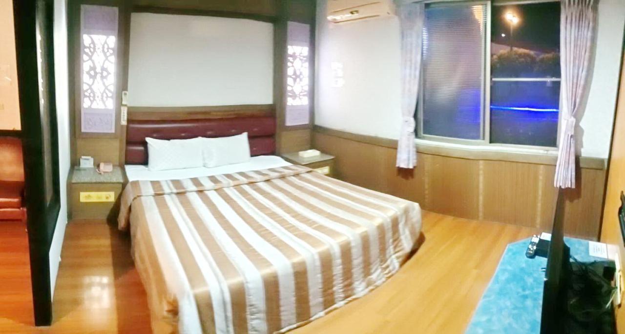 Love Boat Motel Chaozhou Esterno foto