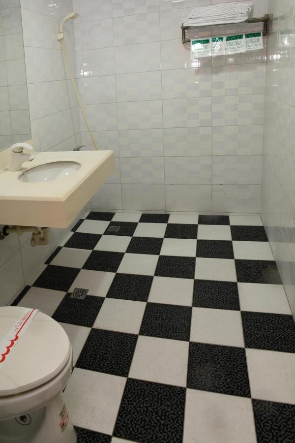 Love Boat Motel Chaozhou Esterno foto